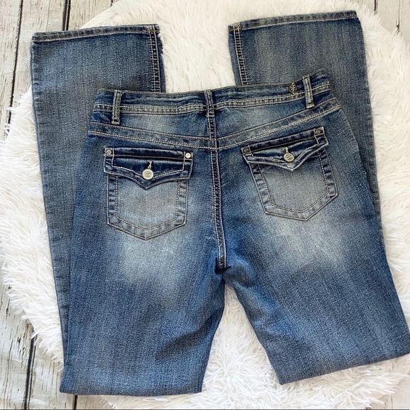 true Freedom distressed faded boot cut jeans size 9 - Picture 8 of 8